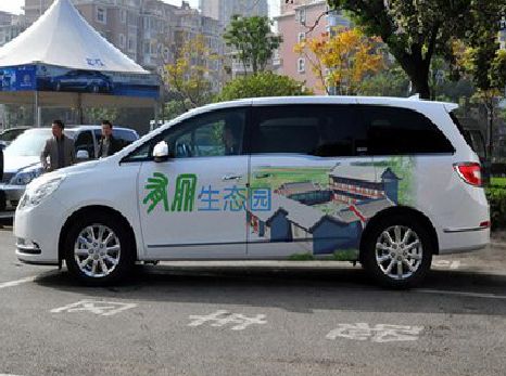 兴化户外车贴喷绘如何保持效果?